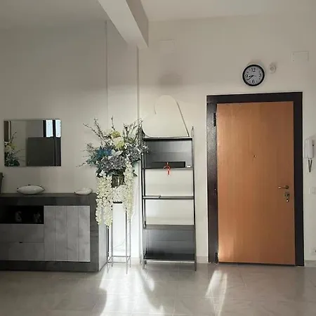 Ferienwohnung Bilocale Confortevole A Due Passi Dalla Stazione Florenz Exterior foto