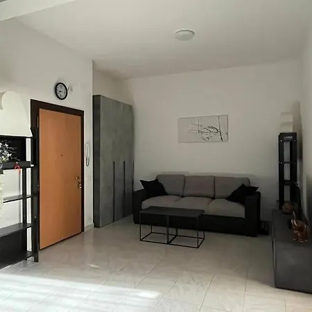 Ferienwohnung Bilocale Confortevole A Due Passi Dalla Stazione Florenz Exterior foto
