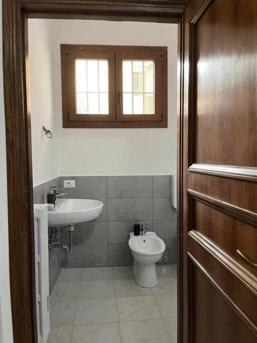 Bilocale Confortevole A Due Passi Dalla Stazione Apartment