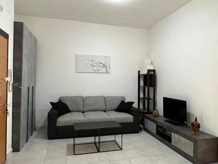 Bilocale Confortevole A Due Passi Dalla Stazione Apartment *