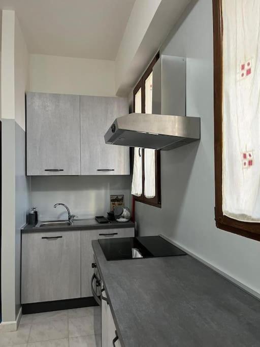 Apartment Bilocale Confortevole A Due Passi Dalla Stazione Florence